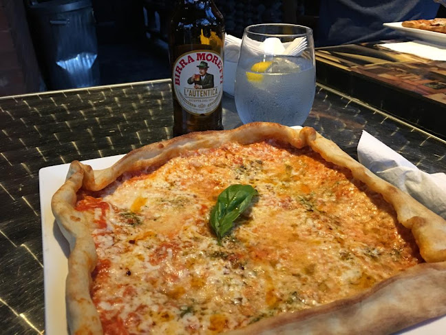 324 Somerset St W, Ottawa, ON K2P 0J9