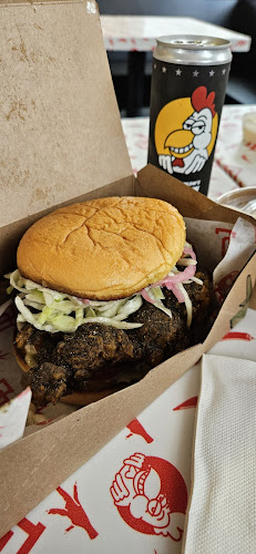 905 Commercial Dr, Vancouver, BC V5L 2H2