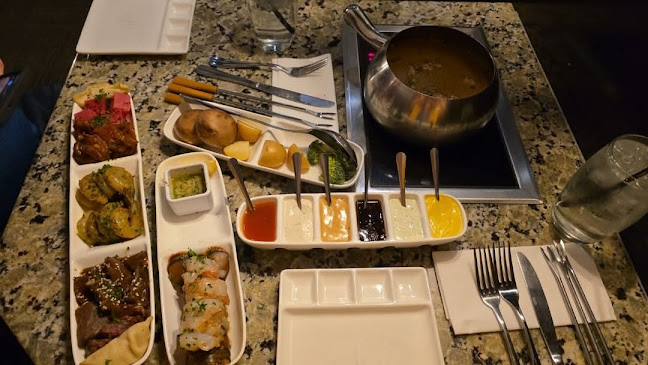 Opinii despre The Melting Pot Edmonton în Edmonton - Hospitality and gastronomy