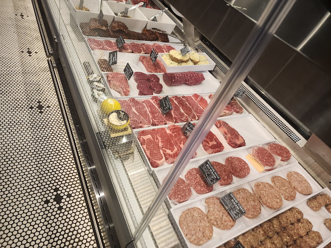 Comentarii opinii despre Sebastian & Co Fine Meats (Downtown)