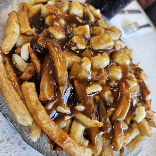 1308 Algonquin Ave, North Bay, ON P1B 4Y2