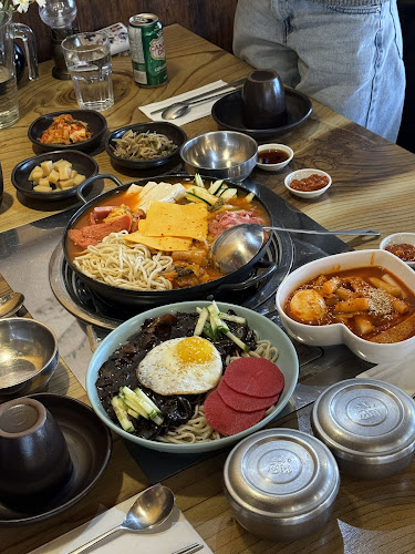 Lee House Korean Restaurant - Edmonton