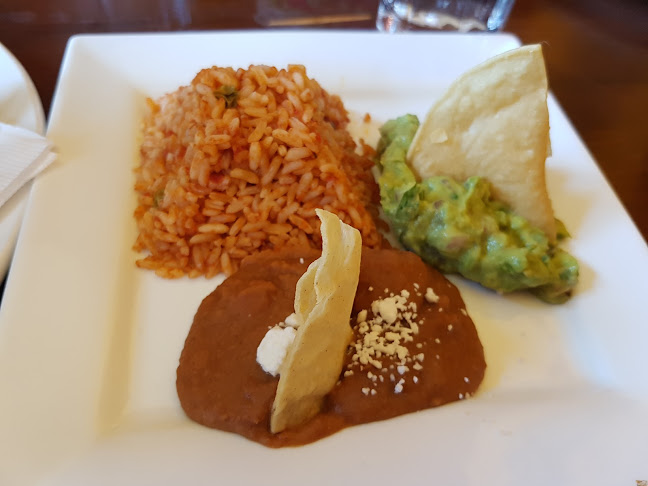 190 Hunter St W, Peterborough, ON K9H 2L2