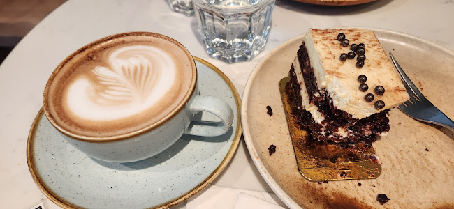 Alforno Bakery & Cafe - Hospitality and gastronomy