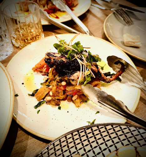 13311 Yonge St Unit 102, Richmond Hill, ON L4E 4L6