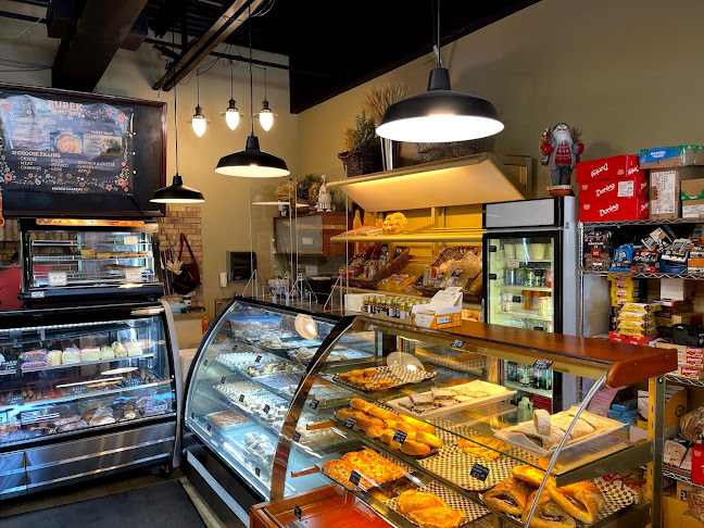 3500 Fairview St #4, Burlington, ON L7N 2R5