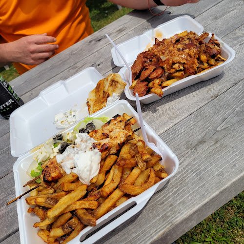 Opinii despre Lil' Louie's Eats & Sweets în Brantford - Hospitality and gastronomy