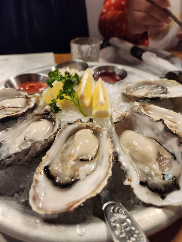 West Coast Seafood & Raw Bar Kelowna - Kelowna