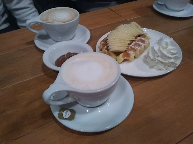 Opinii despre Miracle Belgian Waffle în Coquitlam - Hospitality and gastronomy