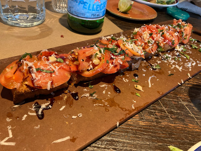 Comentarii opinii despre Scaddabush Italian Kitchen & Bar