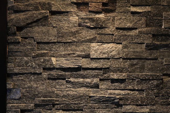 Knotted Thistle Pub - Regina