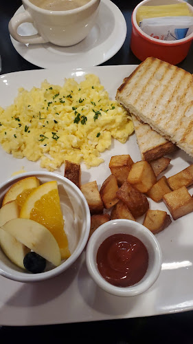 Opinii despre Uptown Eatery în Saint John - Hospitality and gastronomy