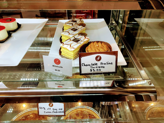 Les Moulins La Fayette - St Clair - Toronto