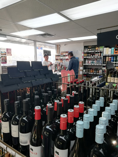 Comentarii opinii despre Bow Trail Liquor