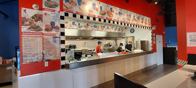 Poutinerie La Belle Province - Hospitality and gastronomy