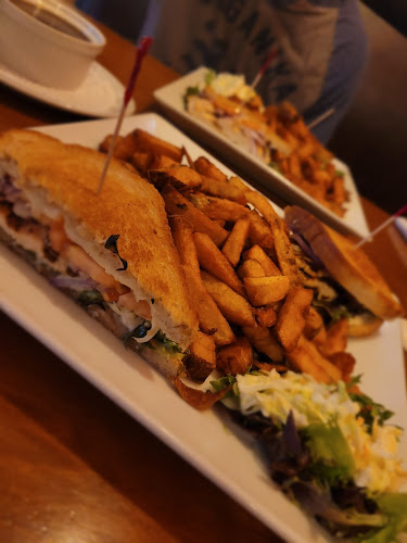 Texas Tavern - Hospitality and gastronomy