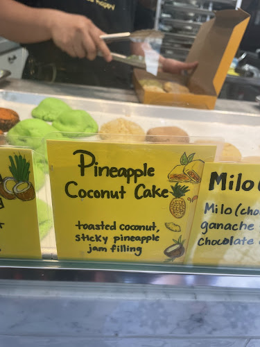 825 College St, Toronto, ON M6G 1C9