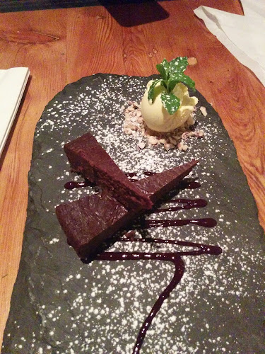 Pizzeria Defina - Hospitality and gastronomy