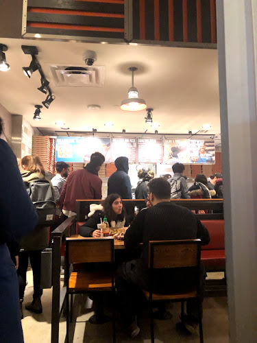 10 Dundas St E, Toronto, ON M5B 2G9