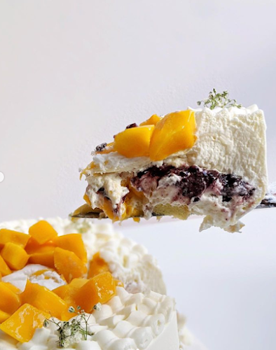 3 Wellesley St W, Toronto, ON M4Y 1E8