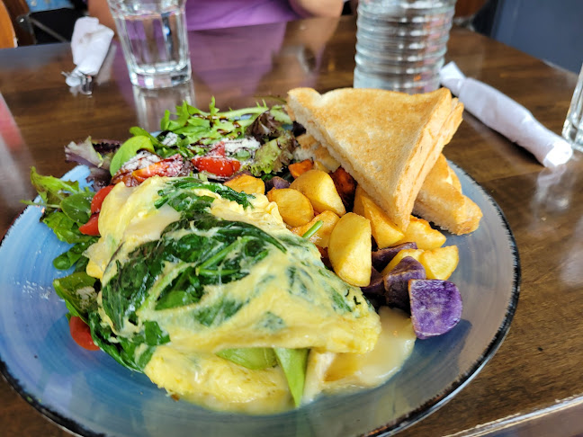 Ramona's Kitchen (Thornhill) - Hospitality and gastronomy