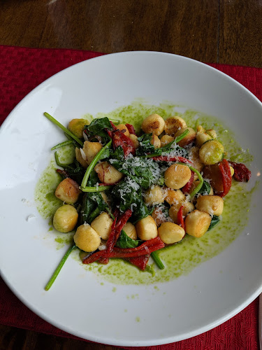 283 Bannatyne Ave, Winnipeg, MB R3B 1M3