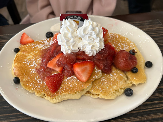 Comentarii opinii despre John's Family Restaurant