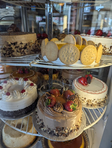 Opinii despre Caledonia Bakery & Pastry în Toronto - Hospitality and gastronomy