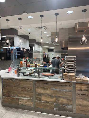 ZA Pizza Bistro Osborne Village - Winnipeg