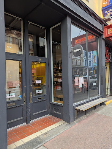 Comentarii opinii despre Hey Happy