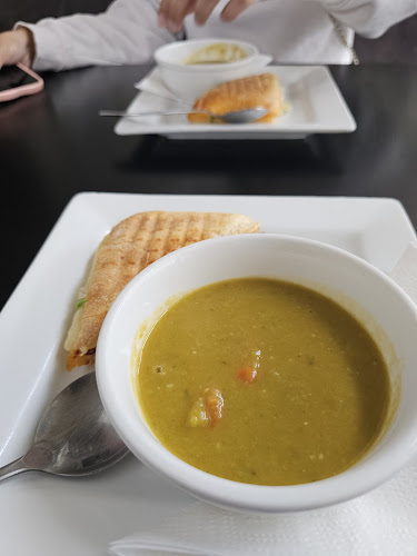 the hide out cafe - New Westminster