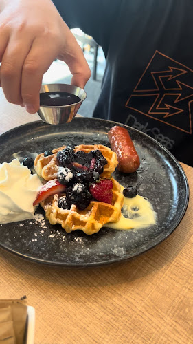 Opinii despre Bellaggio Cafe în Vancouver - Hospitality and gastronomy