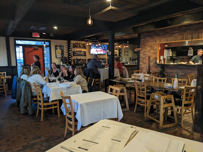 Opinii despre Rustico Kitchen And Bar în Kitchener - Hospitality and gastronomy