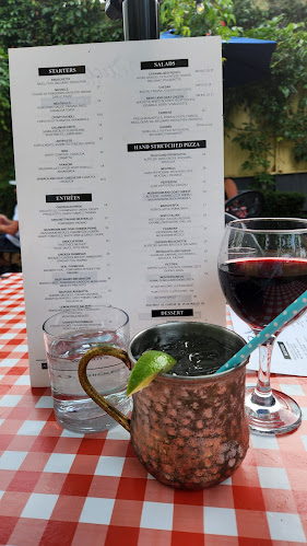 Opinii despre Rustico Kitchen And Bar în Kitchener - Hospitality and gastronomy