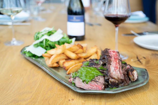 Home Block at CedarCreek Estate Winery - Hospitality and gastronomy