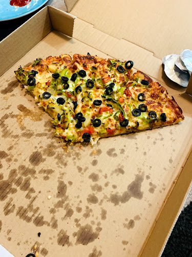 Comentarii opinii despre 2 For 1 Pizza House