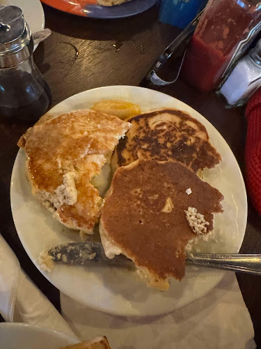 Opinii despre Ricky's All Day Grill & RG's Lounge - Whitehorse în Whitehorse - Hospitality and gastronomy