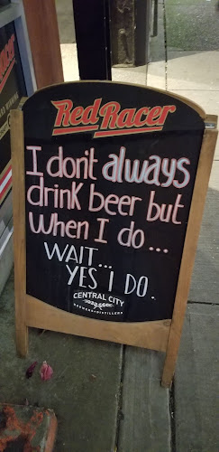 121 Robson St, Vancouver, BC V6B 6P5