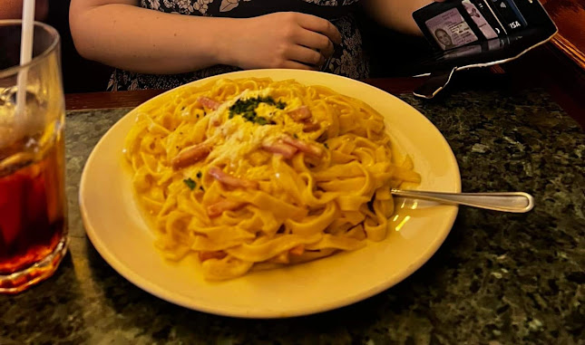 Opinii despre Peter's on Eglinton Restaurant în Mississauga - Hospitality and gastronomy