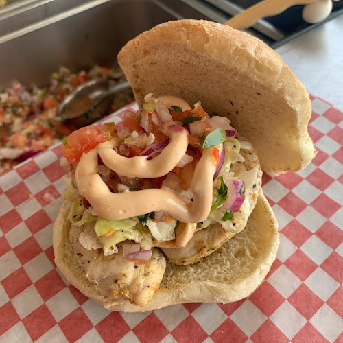 Comentarii opinii despre FOOD CABBIE BISTRO FOOD TRUCK (LIVE ON-SITE CATERING)