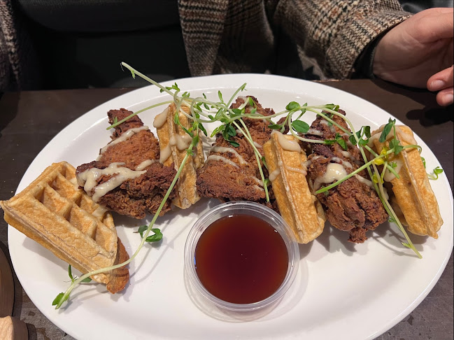 2535 Appleby Line, Burlington, ON L7L 0B6