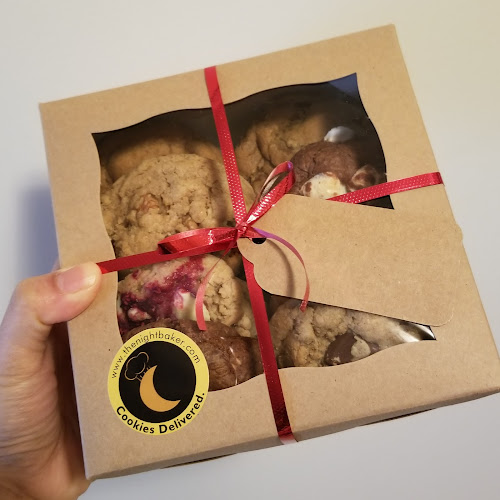 Comentarii opinii despre The Night Baker - College