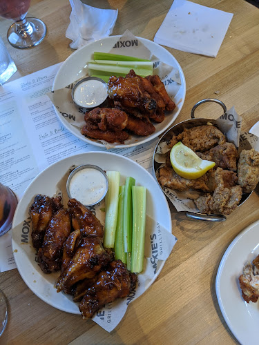 Moxies Davie Restaurant - Vancouver