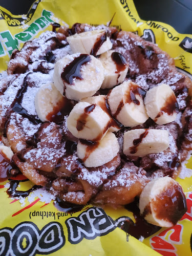 1013 King St E, Hamilton, ON L8M 1C9