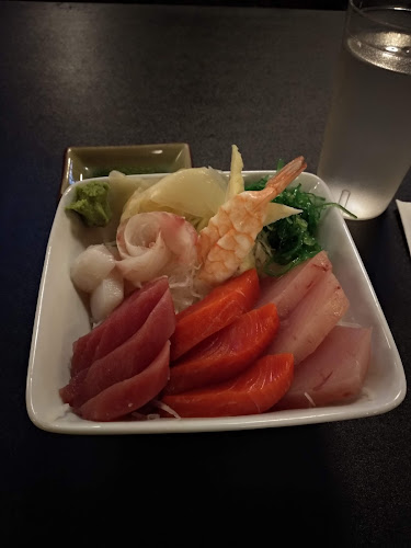 Akemi Sushi - Hospitality and gastronomy