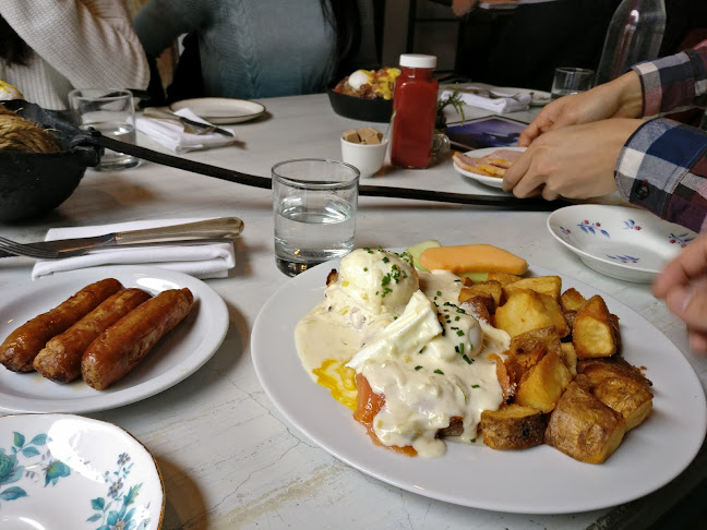 553 Church St, Toronto, ON M4Y 2E2