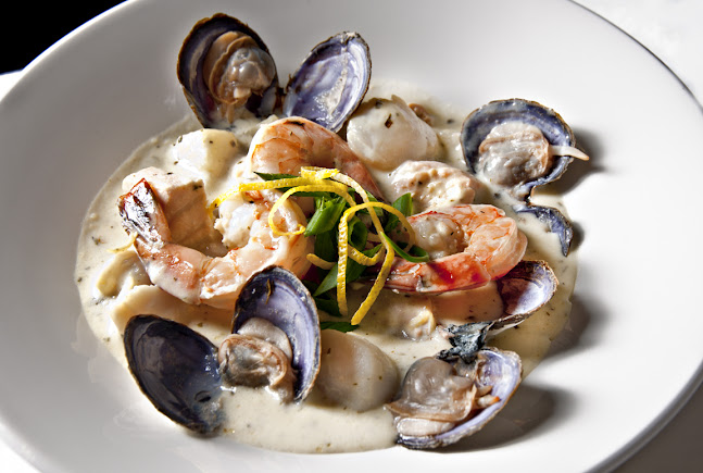 243 Lilac St, Winnipeg, MB R3M 2S2