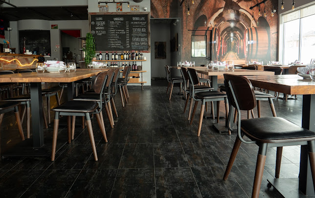 125 Hawkview Blvd, Woodbridge, ON L4H 2E2