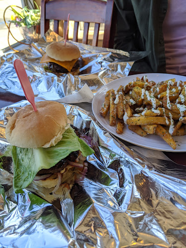 Mama's Boys Burgers - Hospitality and gastronomy