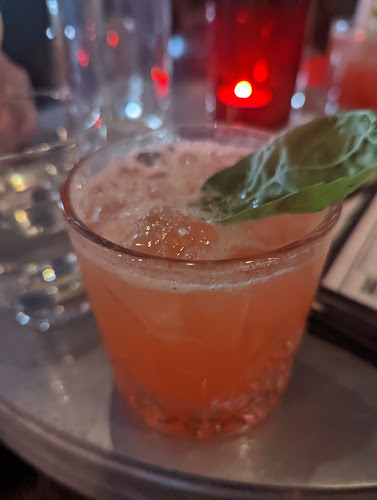 The Grand Surf Lounge - Hospitality and gastronomy